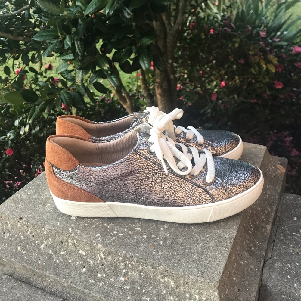 Naturalizer Metallic Crackle Morrison Sneakers - Picture 6 of 12